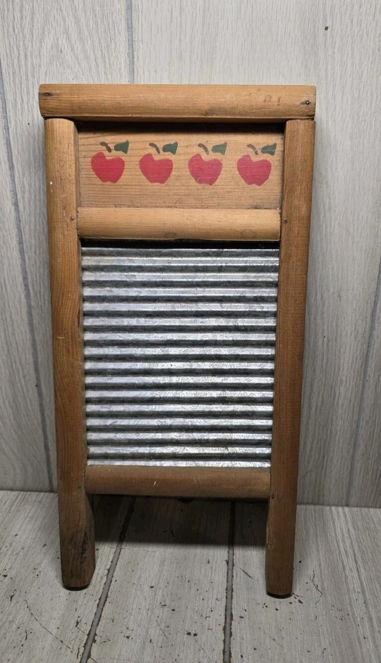 Vintage Primitive Wooden Travel Washboard Apple Motif Home Wall Decor Farmhouse